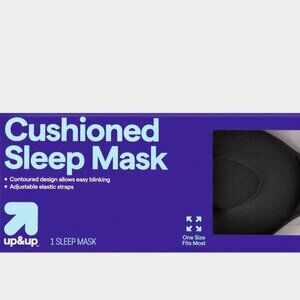 BNIB Cushioned Sleep Mask & Ear plugs 😴